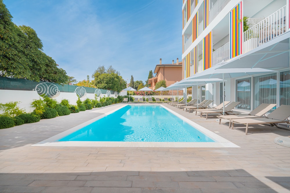 Hotel Felix Olbia 66/72