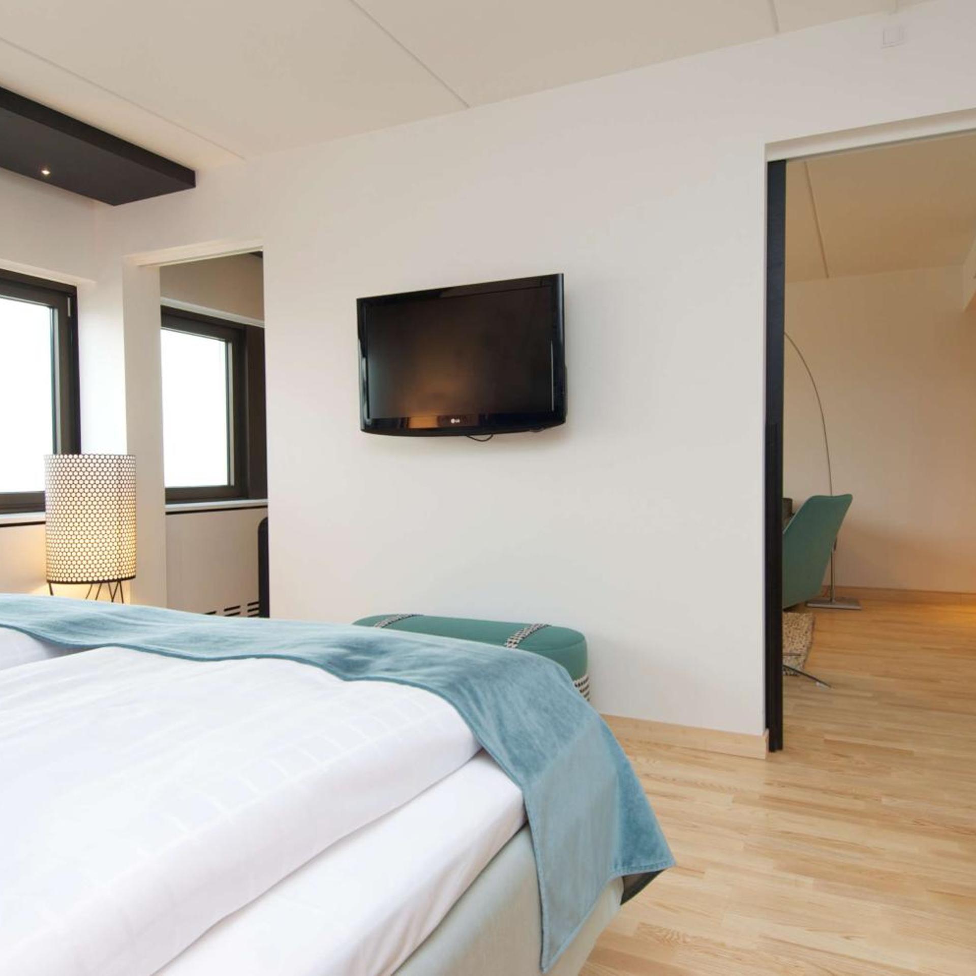 Junior Suite, Sofa