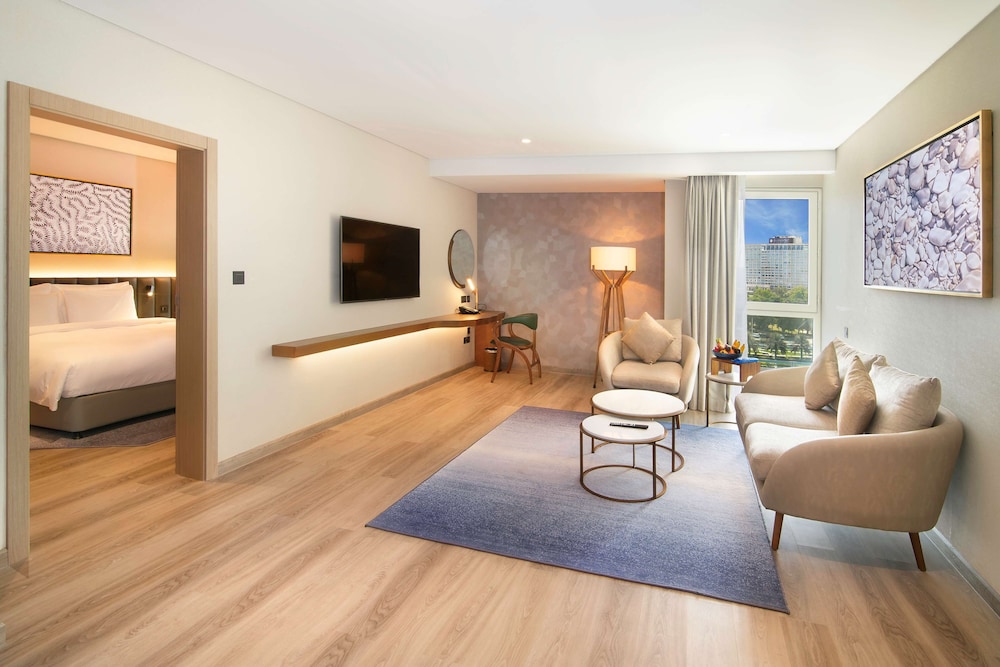 Radisson Blu Hotel and Resort Abu Dhabi Corniche 66/88