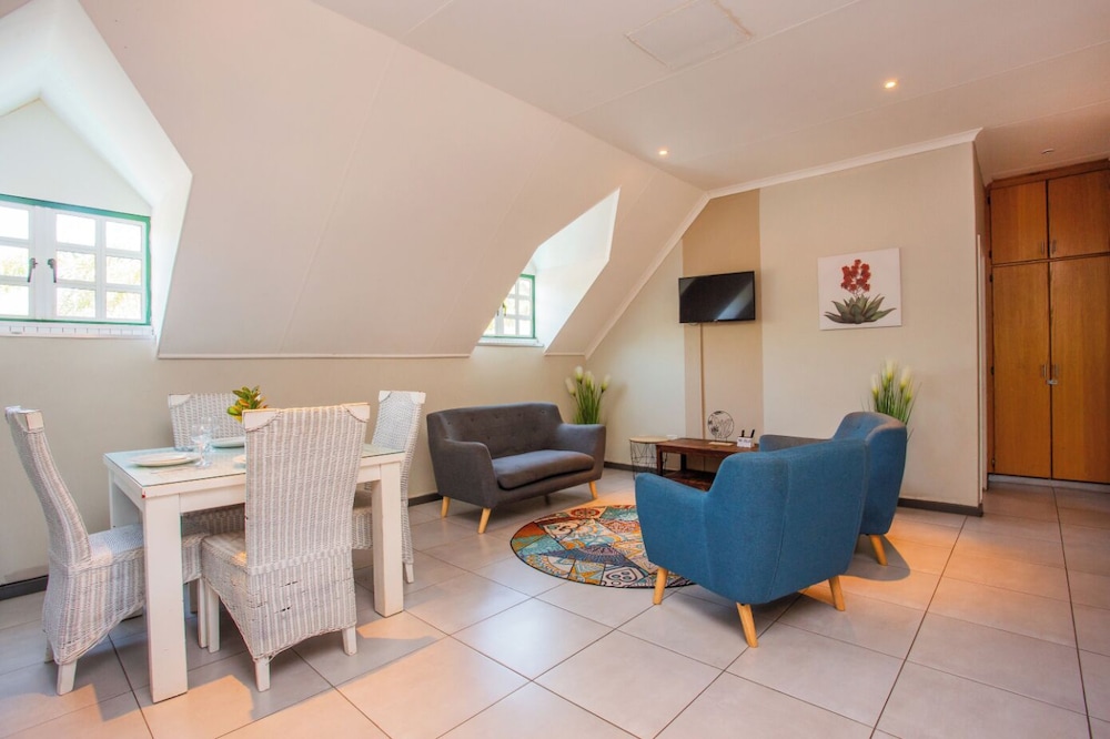 The Villa Manor & Spa 27/50