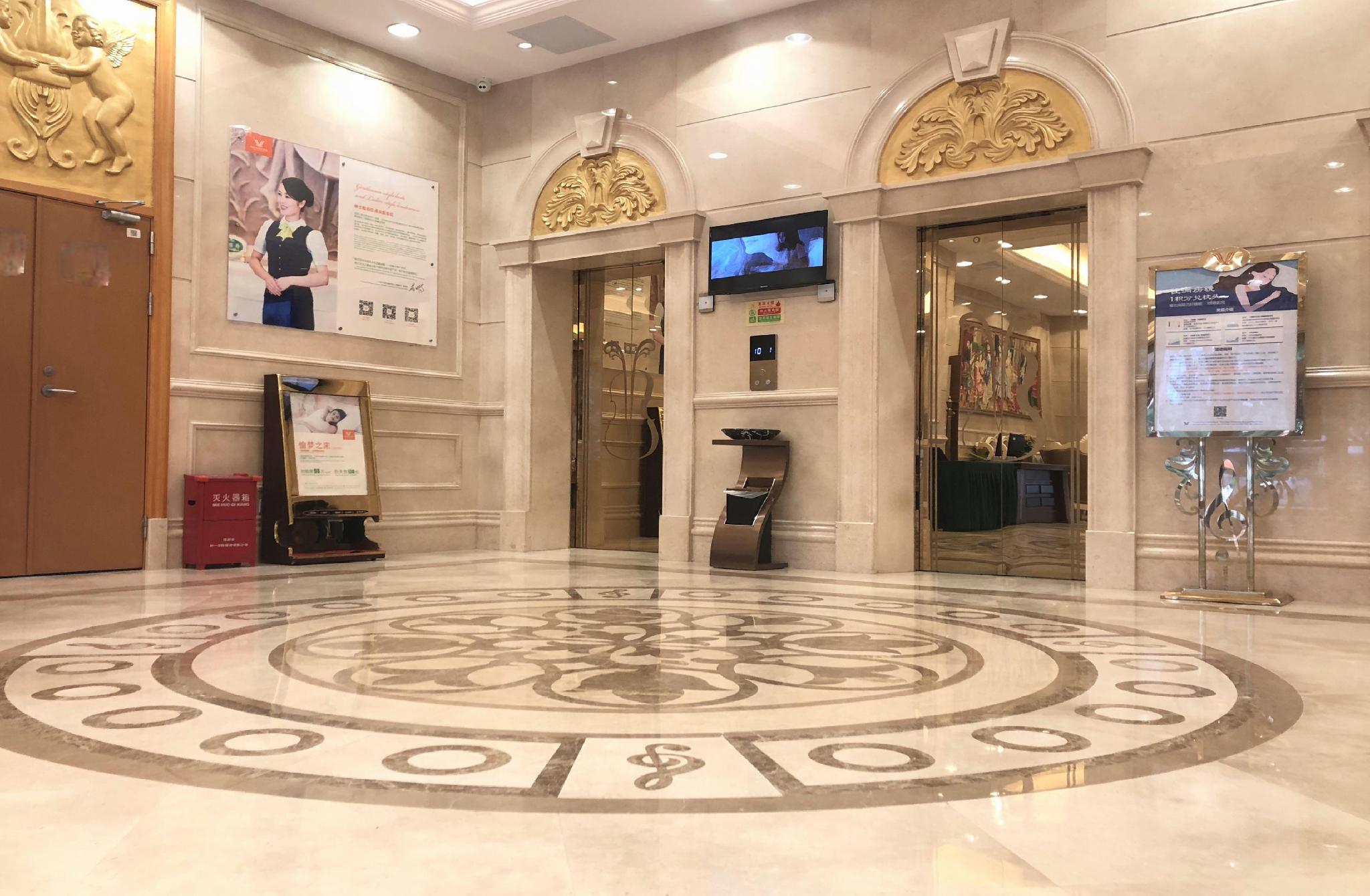 Vienna International Hotel (Shenzhen Fuyong Convention and Exhibition Center) 11/36