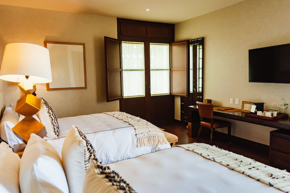 Hotel Tres Raices 25/55