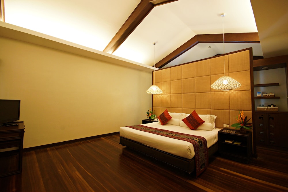 Pearl Farm Beach Resort 18/75