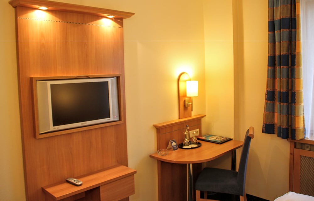 Daniel Hotel 48/61