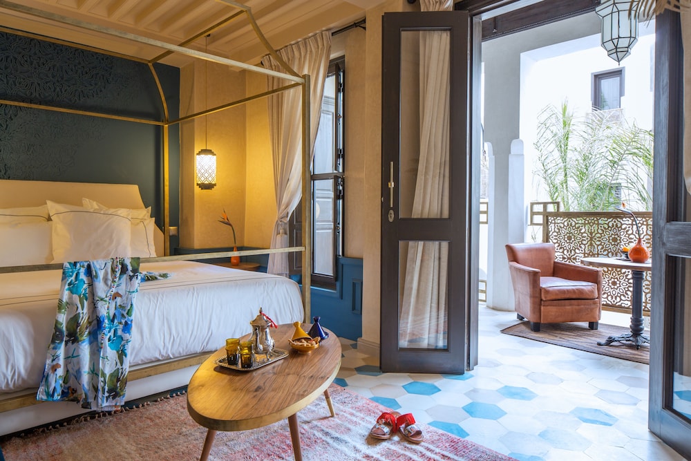 SUITE, BALCONY