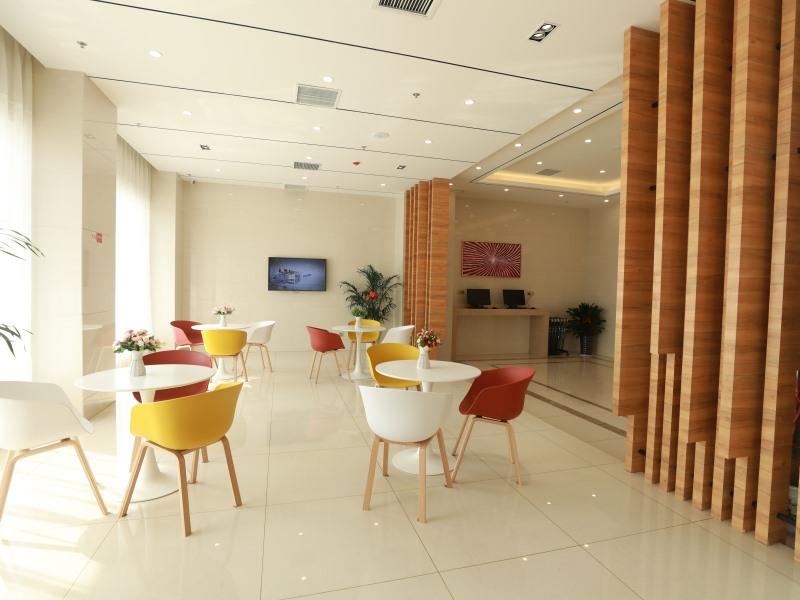 GreenTree Inn Anyang Neihuang County Zaoxiang Avenue 23/23