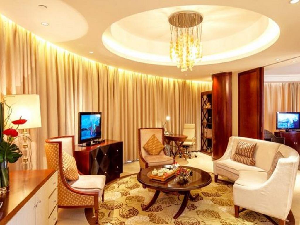 Golden Shining New Century Grand Hotel Beihai 33/49