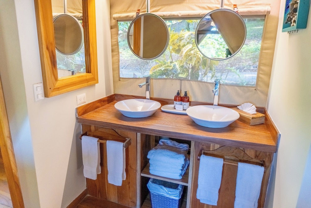 Isla Chiquita Glamping Hotel 38/50
