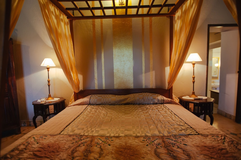 CASA BRITONA GOA 24/50