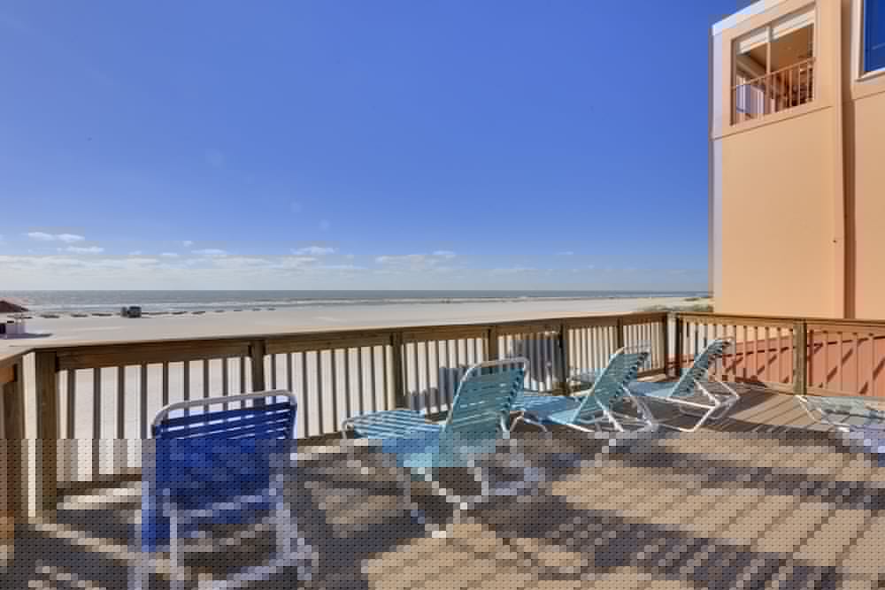 Dolphin Beach Resort 8/61