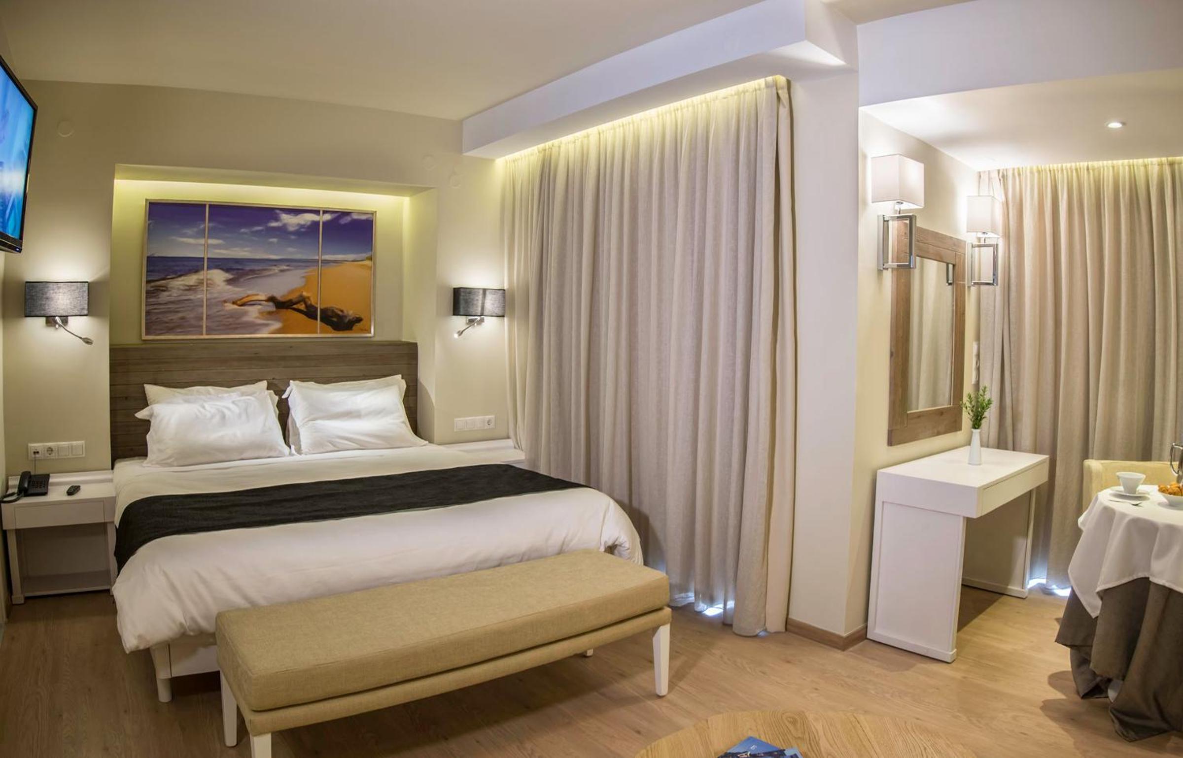 JUNIOR SUITE SIDE SEA VIEW