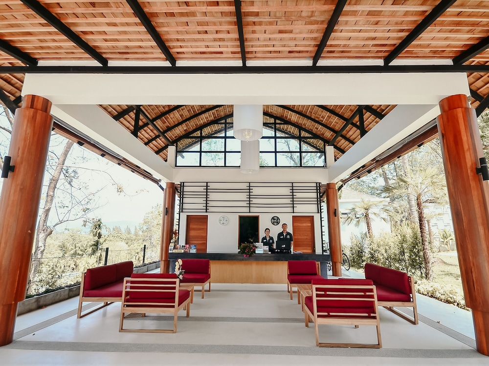 Lobby at The Mangrove by Blu Monkey, Wichit
