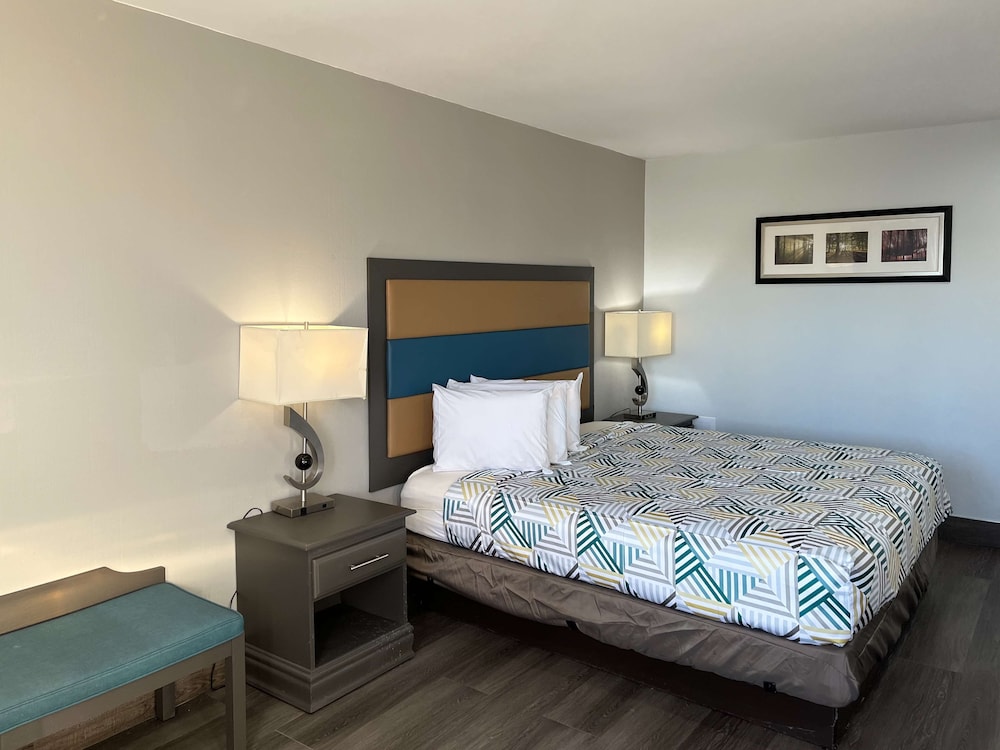Motel6 Greenville, NC – ECU-Medical Center 26/59