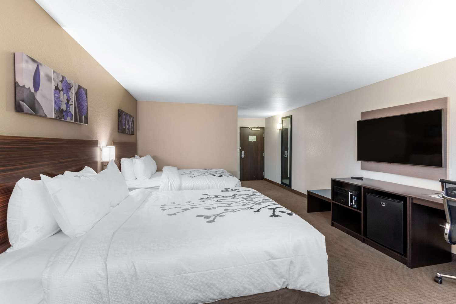 SUITE, 2 QUEEN BEDS