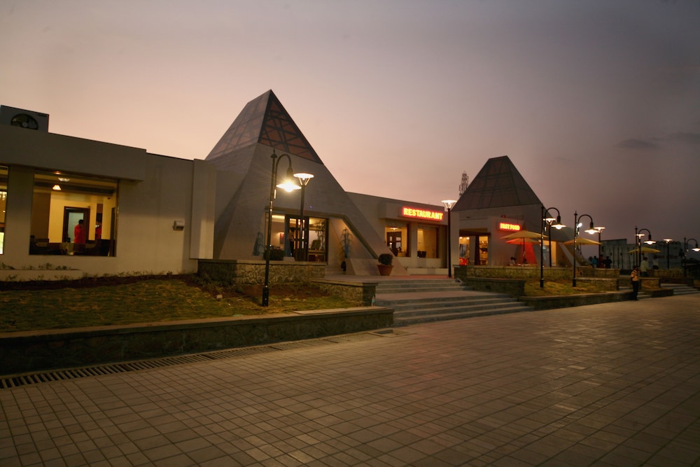 Sentosa Resorts 36/40