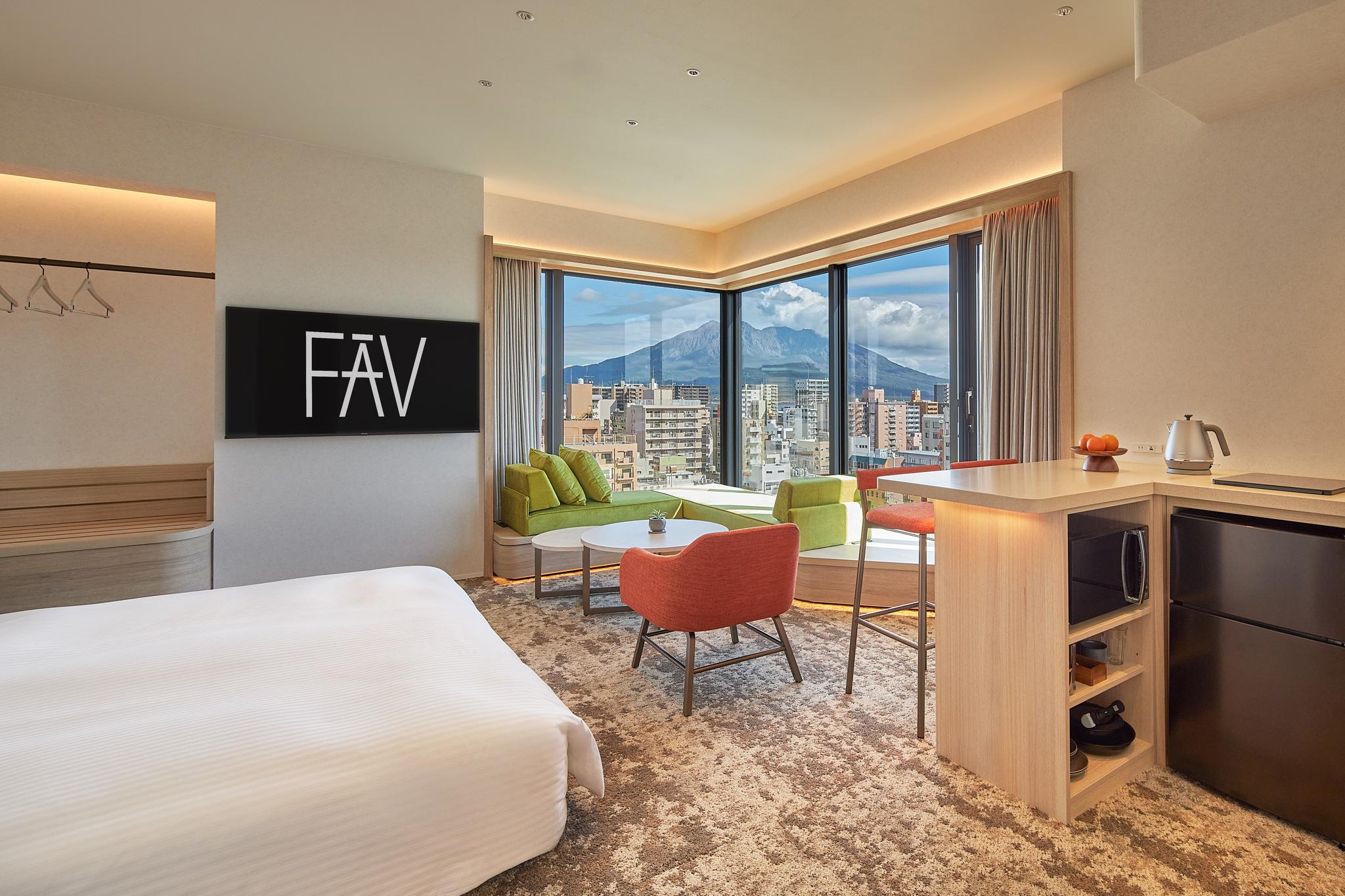Universal, 2 Queen Beds
