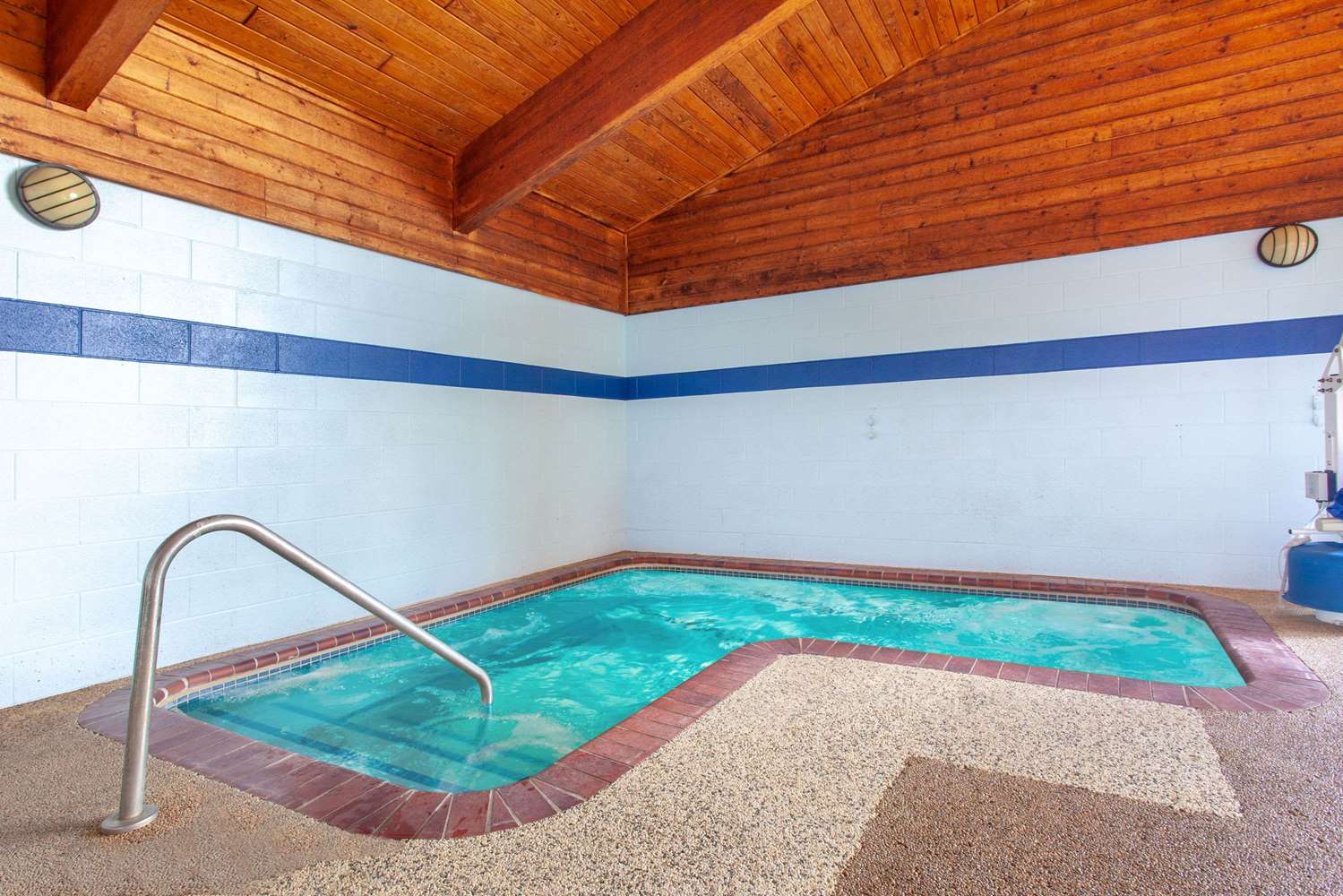Americinn By Wyndham Ham Lake 4/9