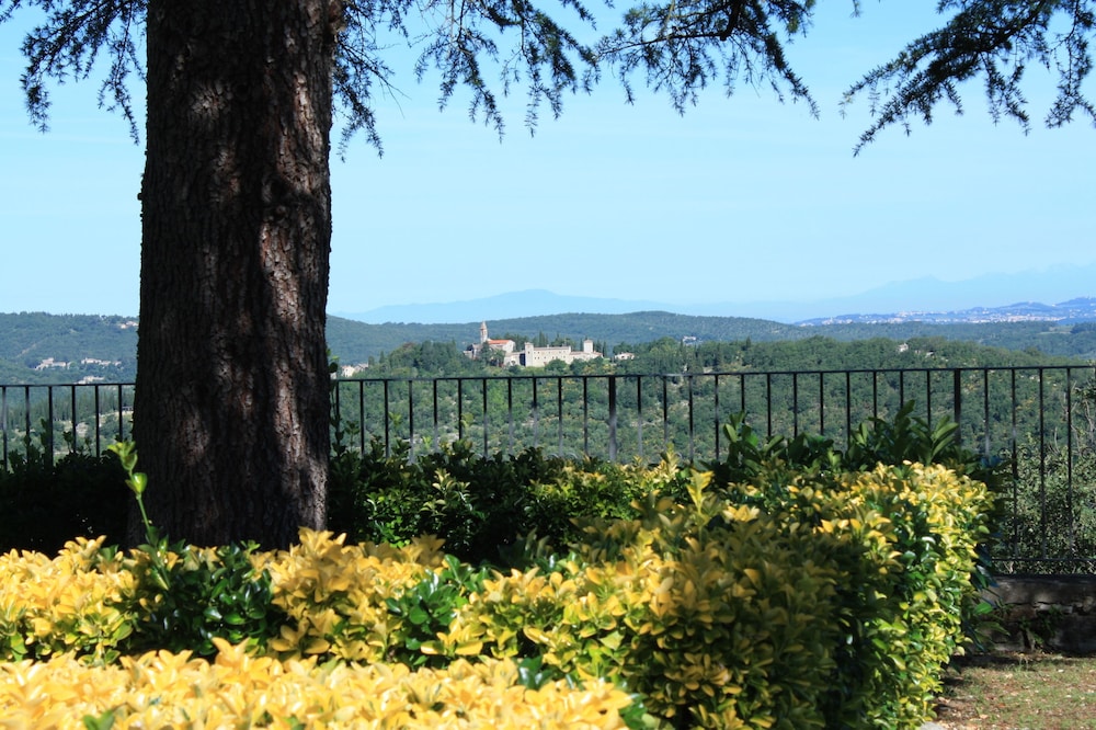 Villa Sant' Uberto Country Inn 54/65