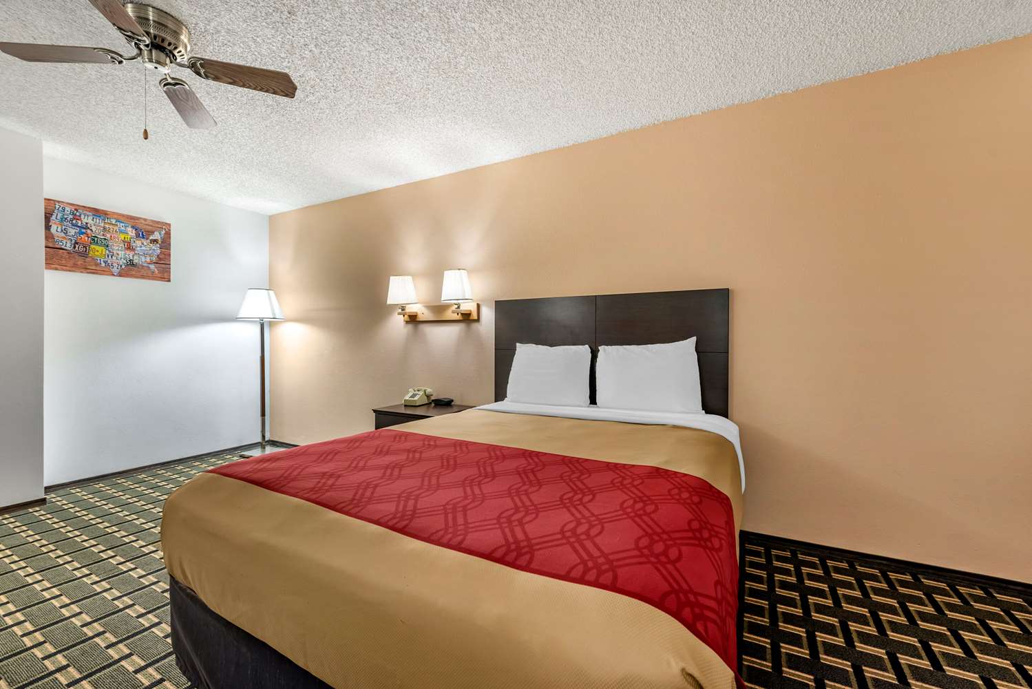 Upgrade, Queen Bed