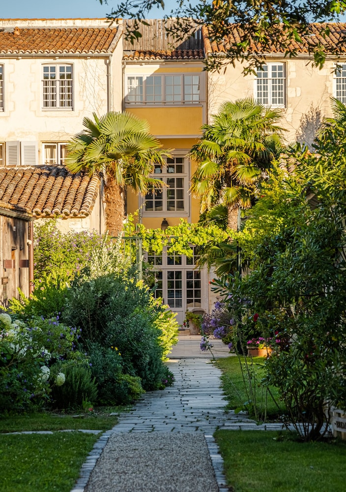 La Baronnie Hotel & Spa 82/88