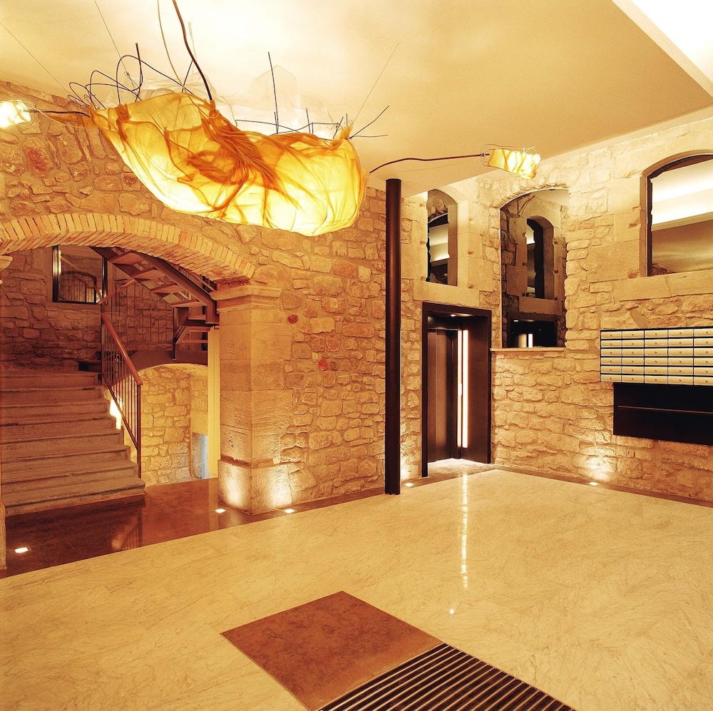 Urbi Apartments 14/43