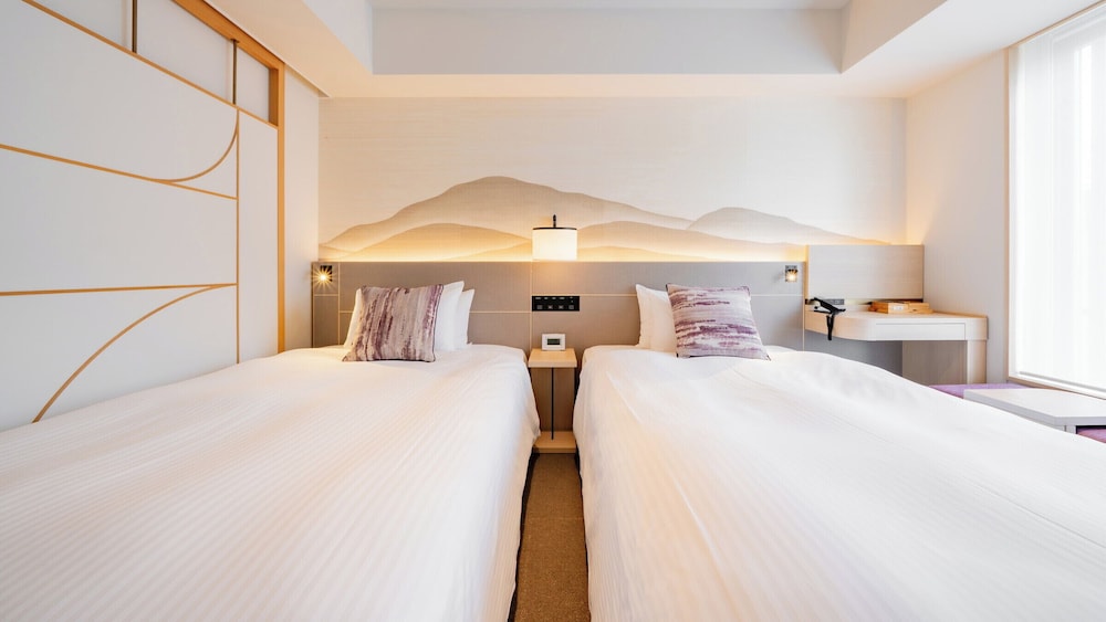 COMFORT, TWIN BEDS