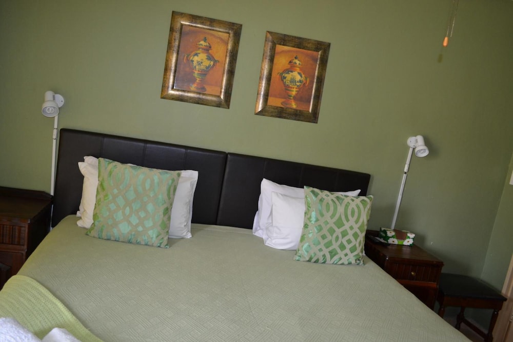 Kamogelo Guest House 16/47