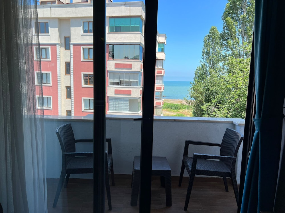 Ferah Suites Hotel 20/28