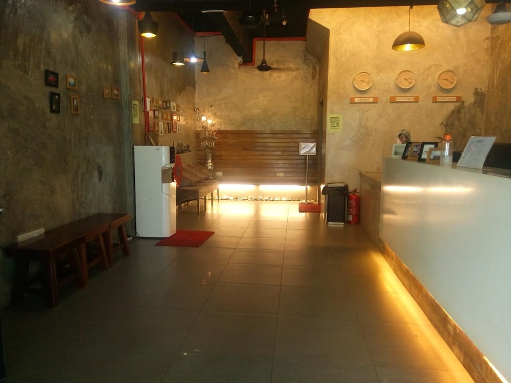 New Town Condominium at Bandar Sunway 16/60