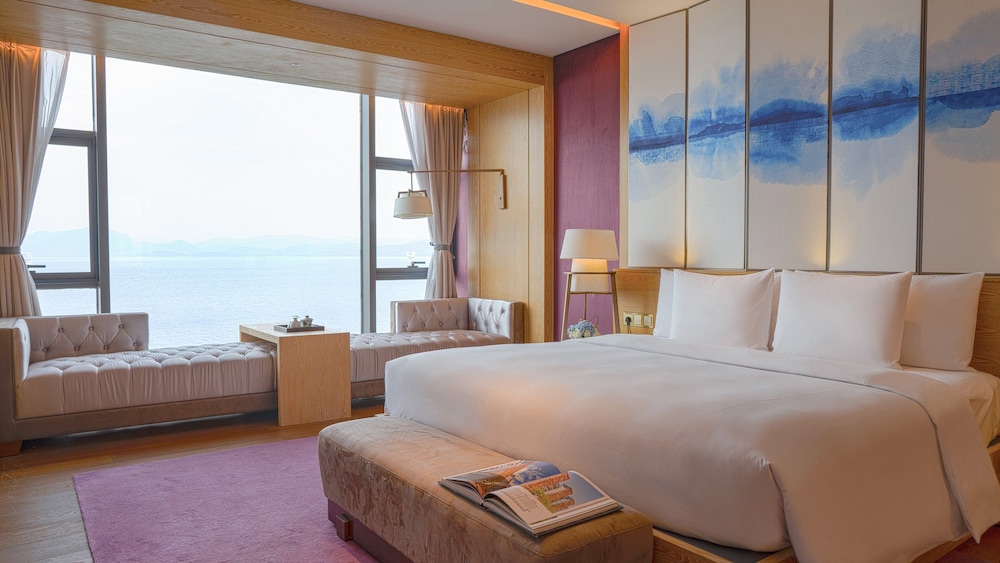 HOTEL INDIGO DALI ERHAI 26/83