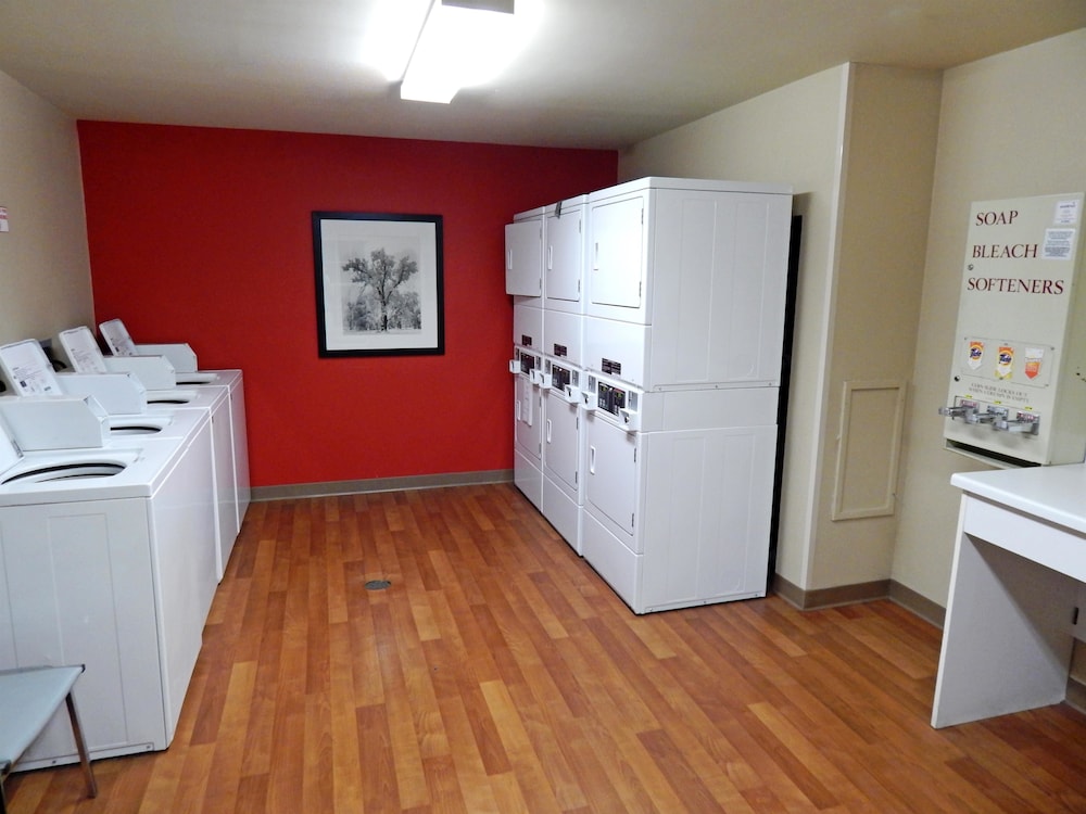 Extended Stay America Select Suites Gainesville I-75 22/33