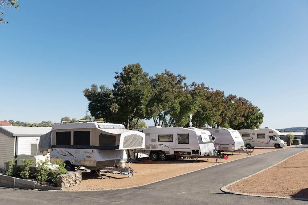 Crestview Tourist Park 61/74