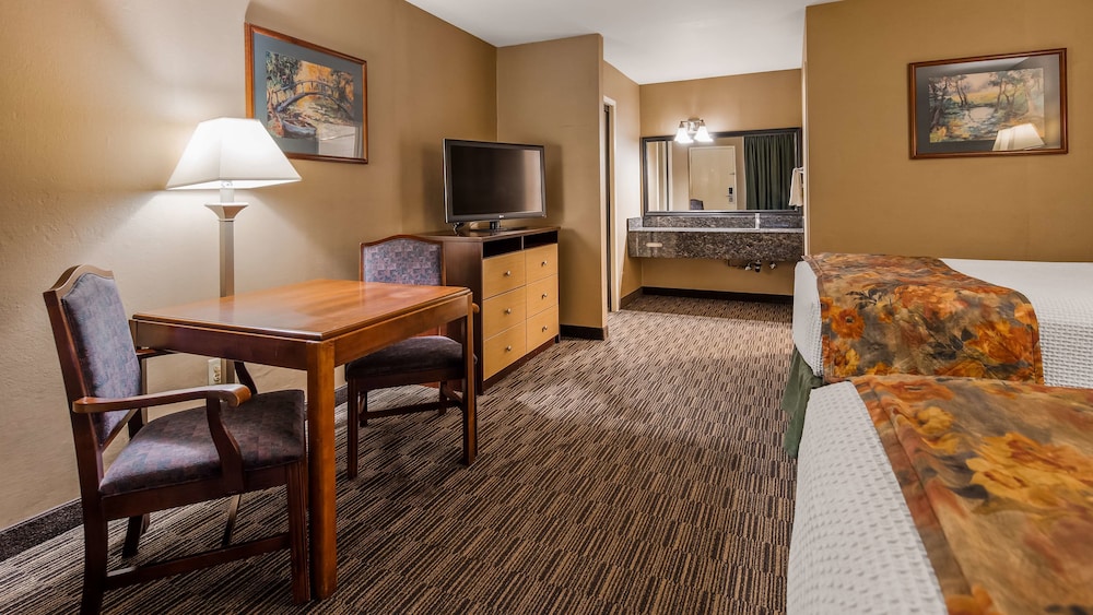 Best Western La Posada Motel 37/54