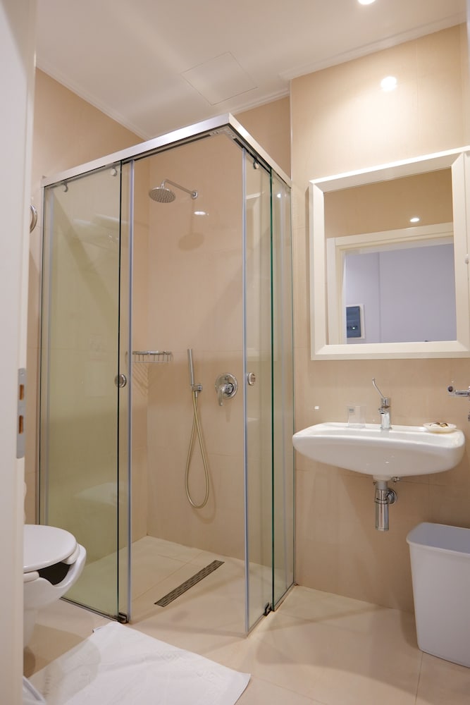 Hotel Luxury 46/48