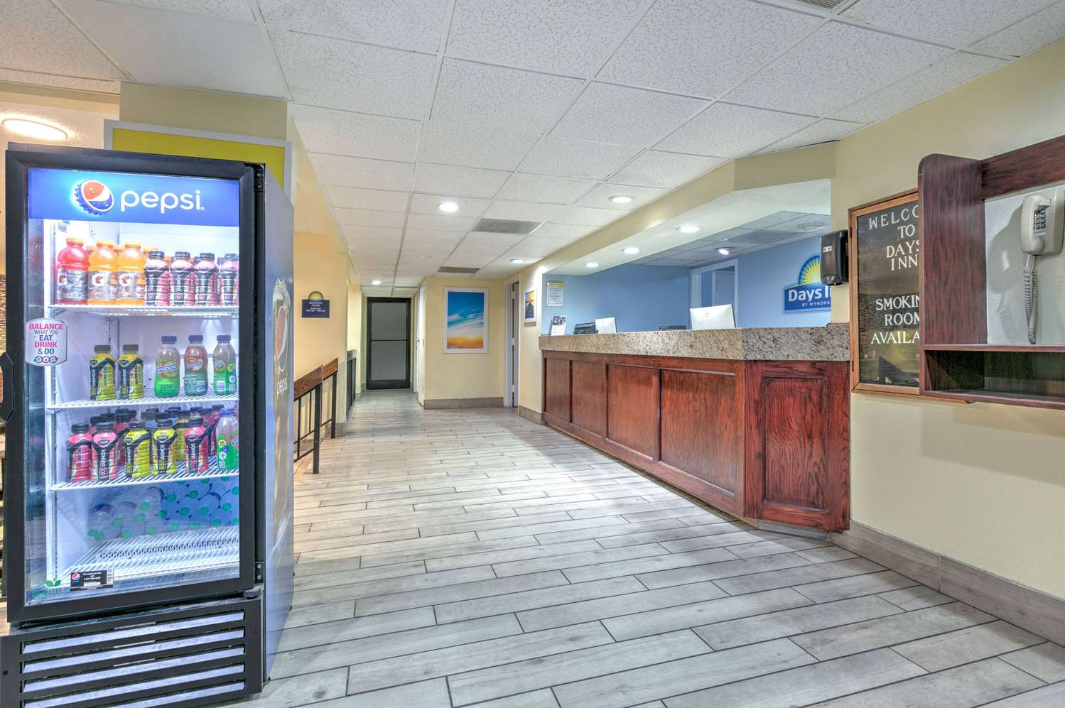Days Inn by Wyndham Greenville MS 17/44