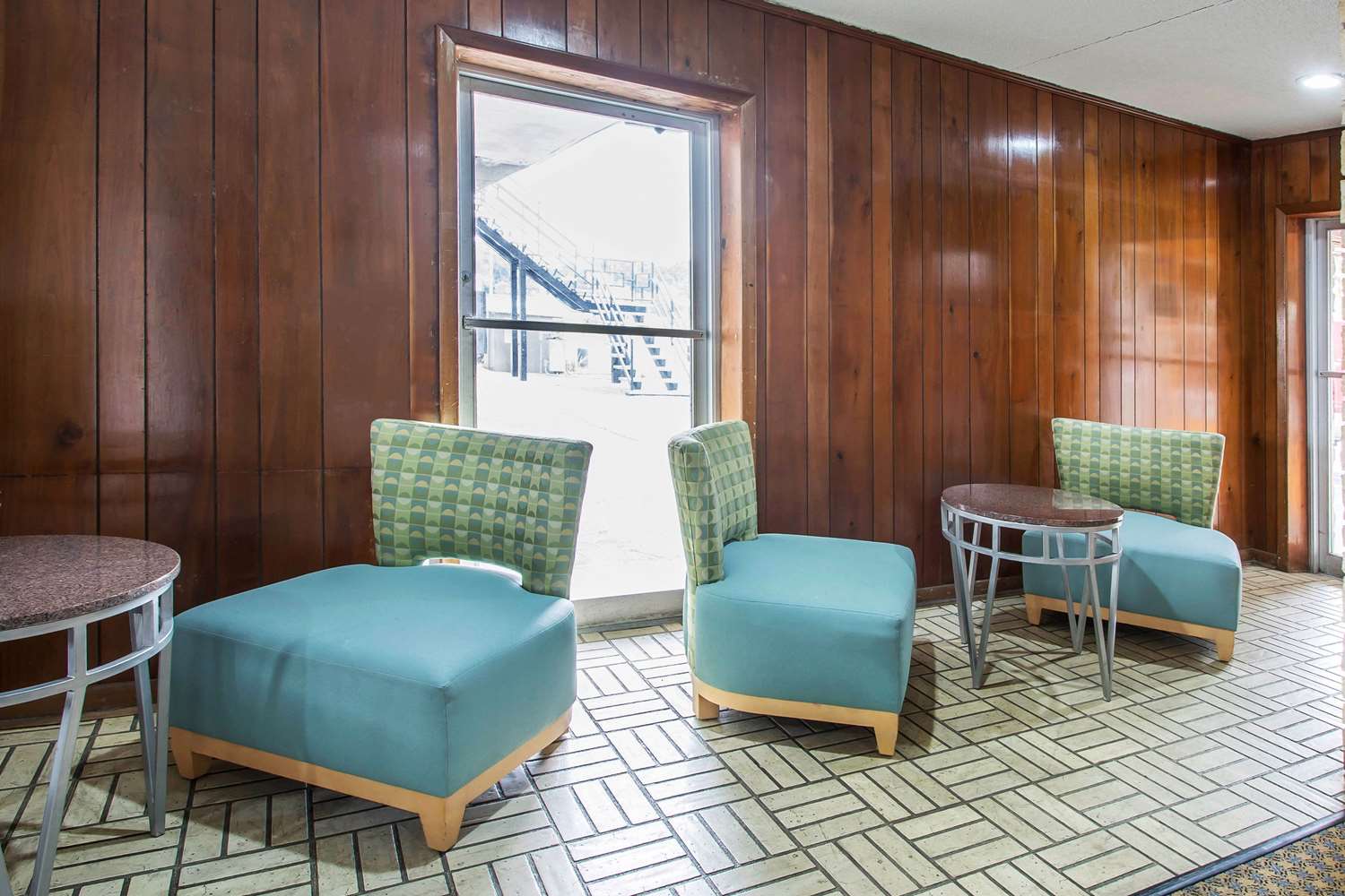 Rodeway Inn & Suites Winter Haven Chain of Lakes 22/35