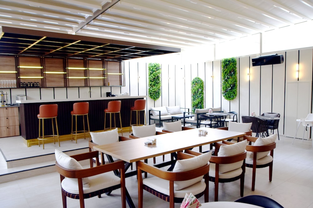 Mellday Hotel 23/39