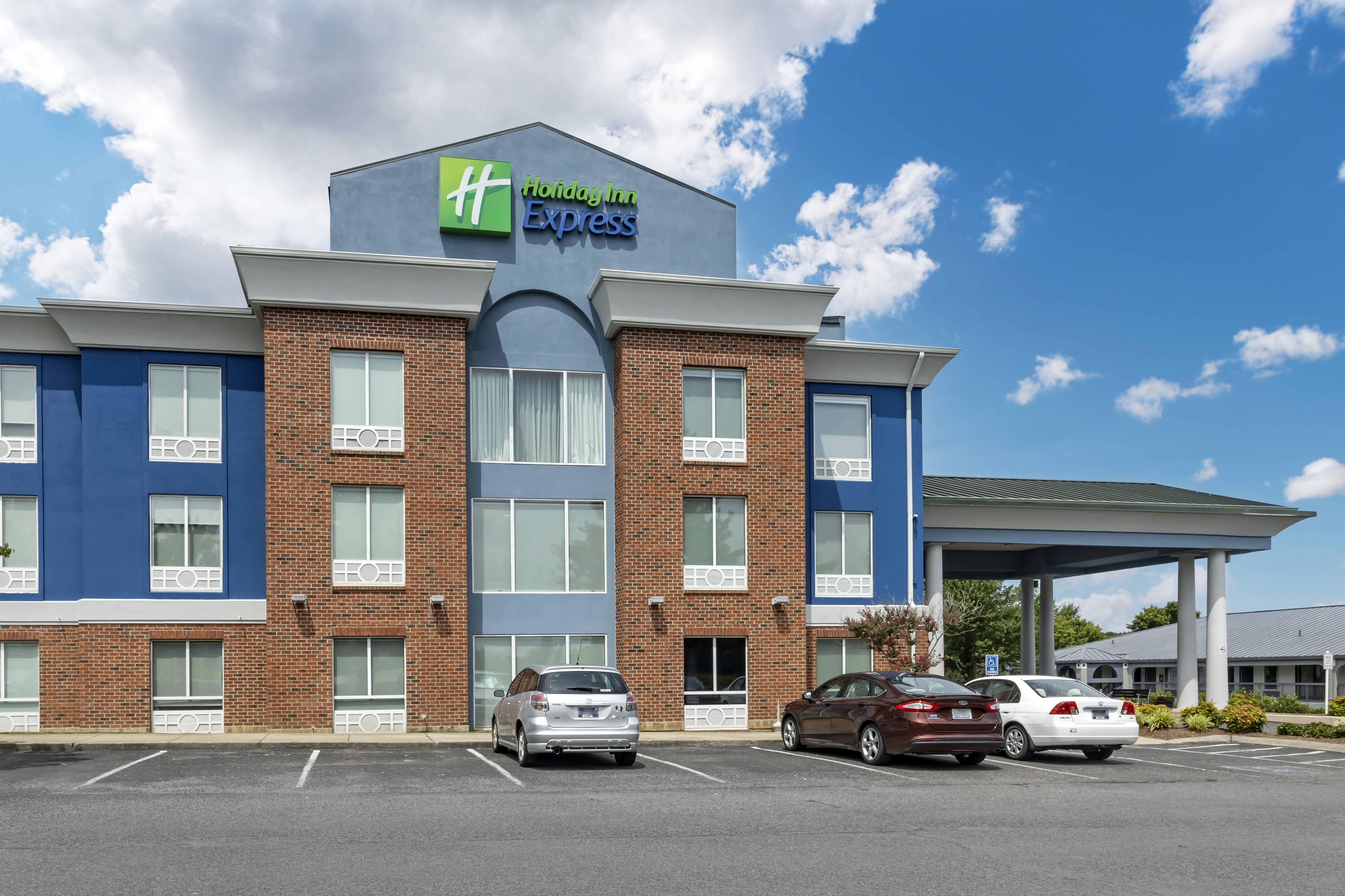 Holiday Inn Express White House 42/43