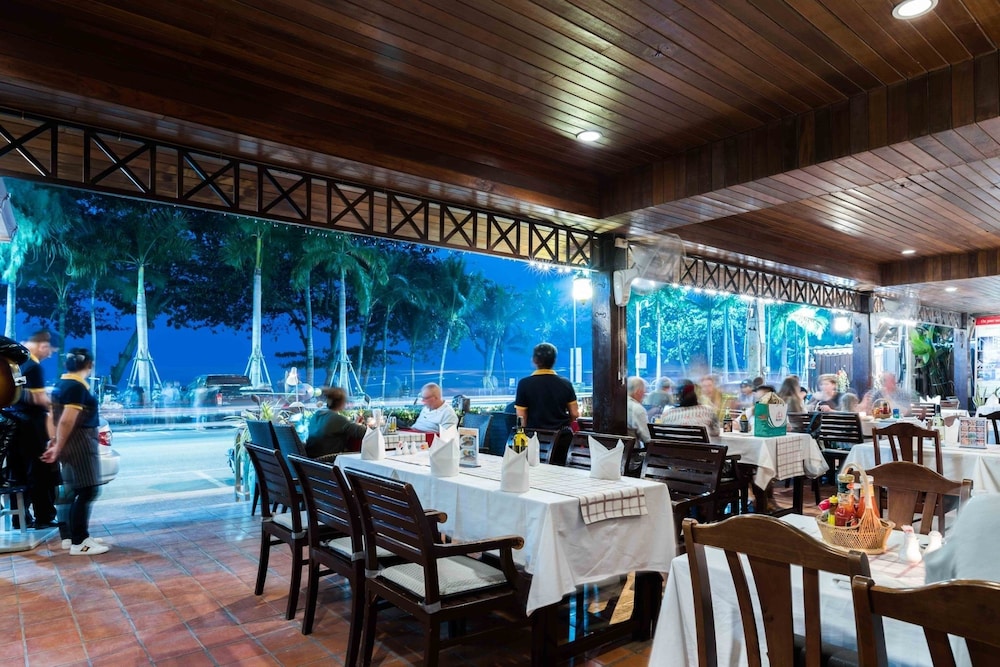 Jomtien Boathouse 38/56