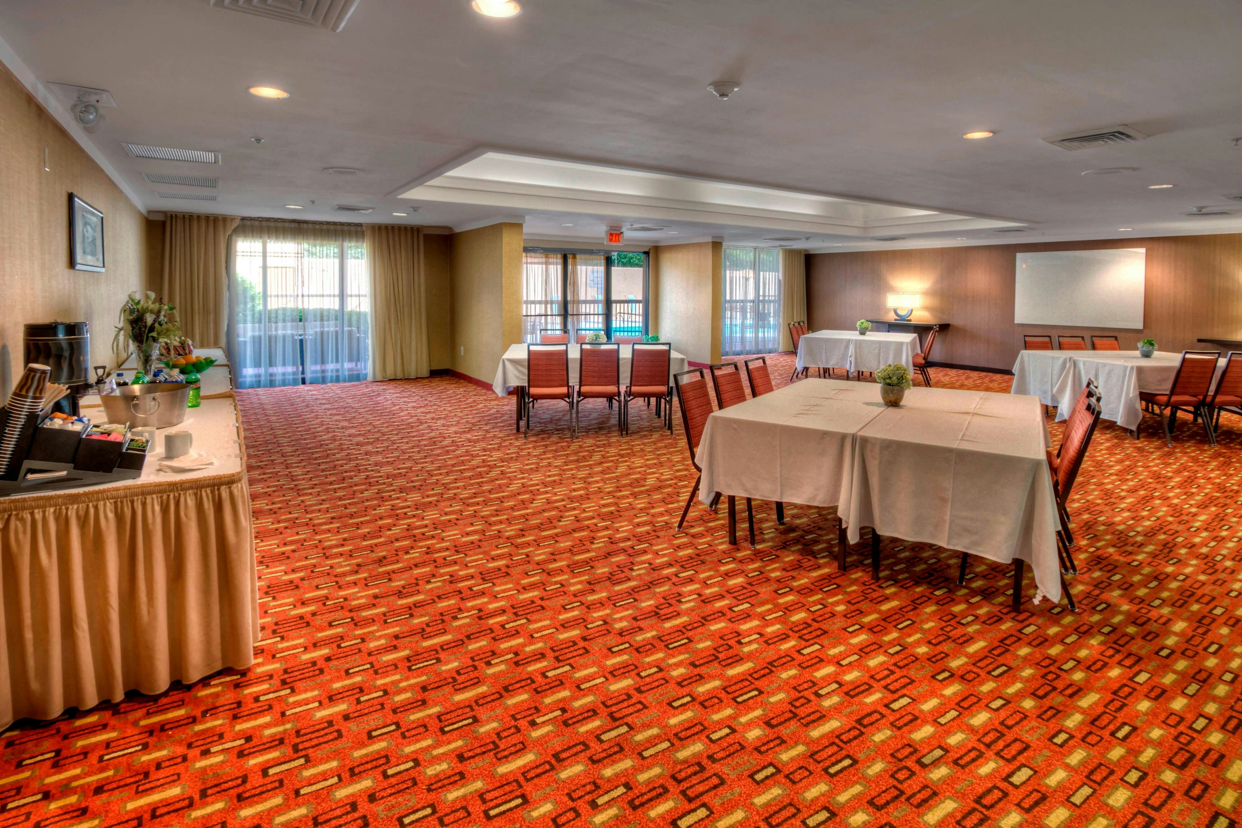Courtyard by Marriott Burlington 9/19