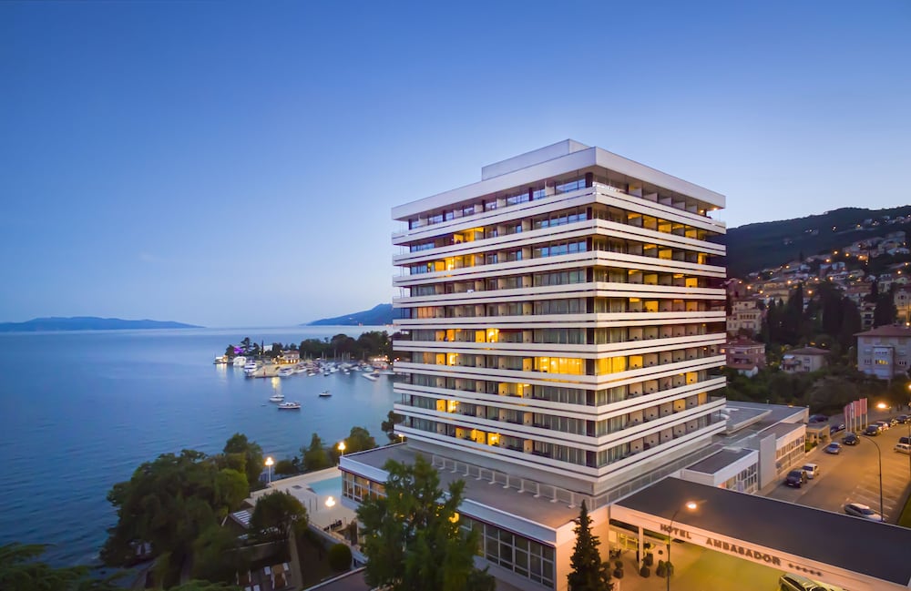 Hotel Ambasador in OPATIJA