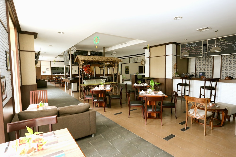 Amarelo Hotel 25/29