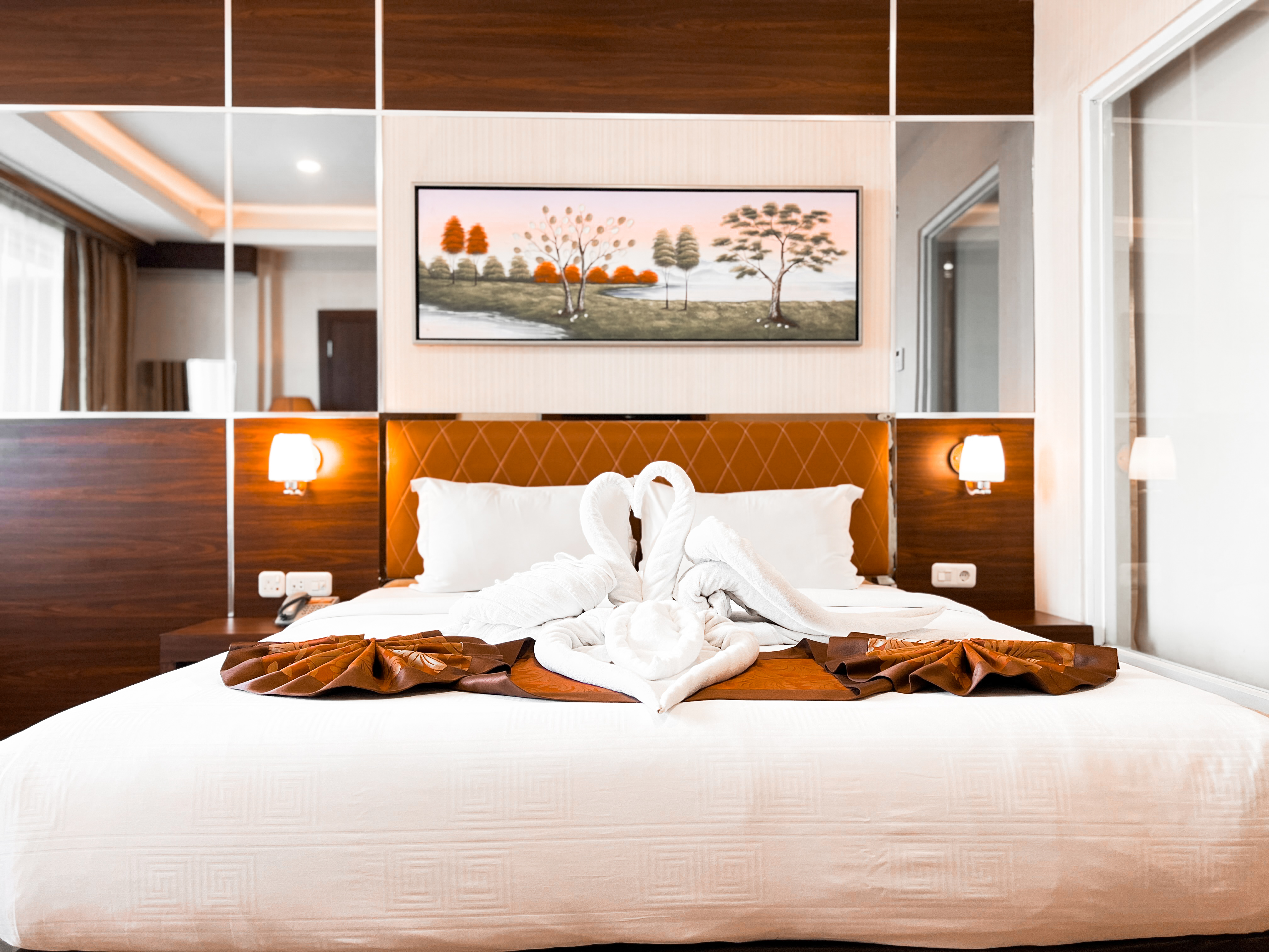 Executive, King Bed
