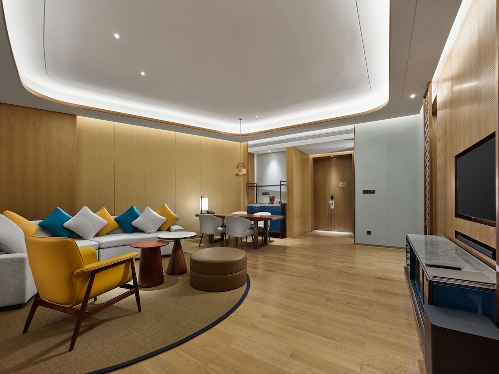 Lobby at Hilton Hainan Ocean Flower Island, DANZHOU