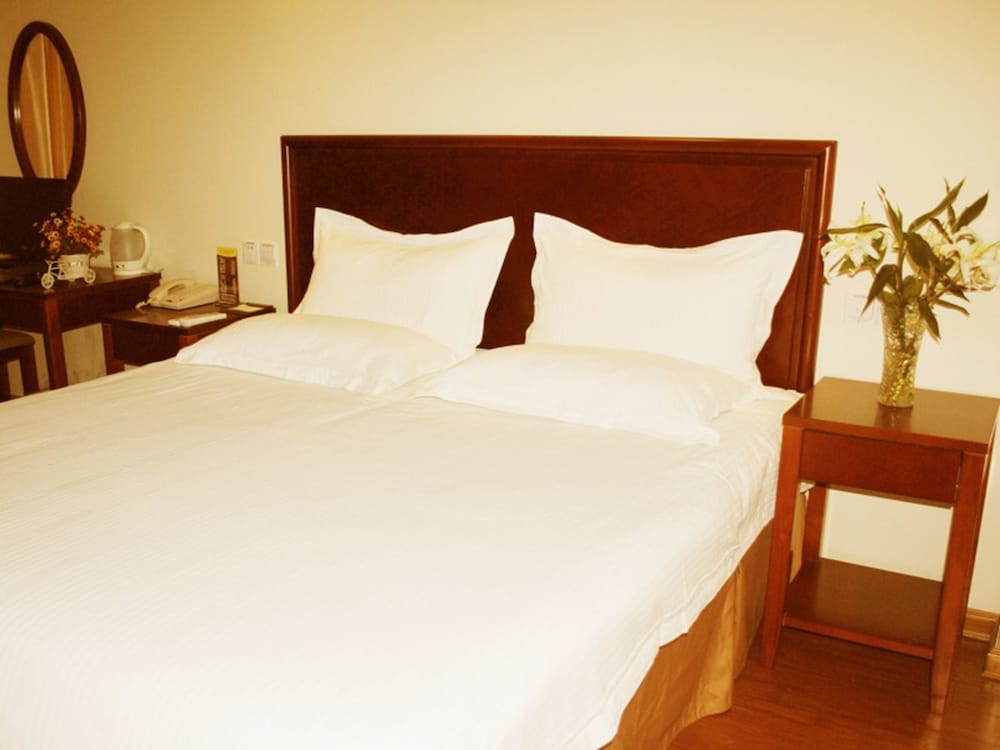 Greentree Inn Taizhou Xinghua Anfeng Runan Garden Express Hotel 12/38