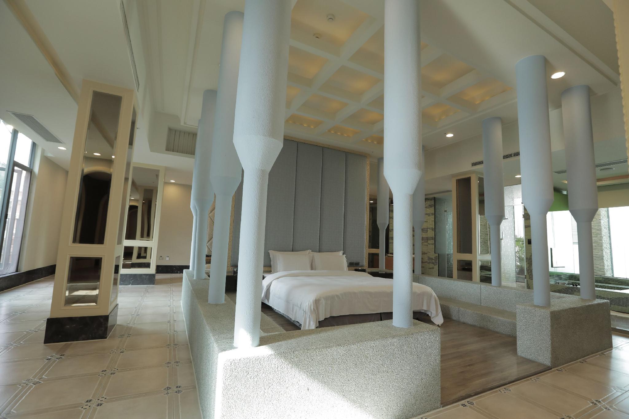 Room, Double Bed