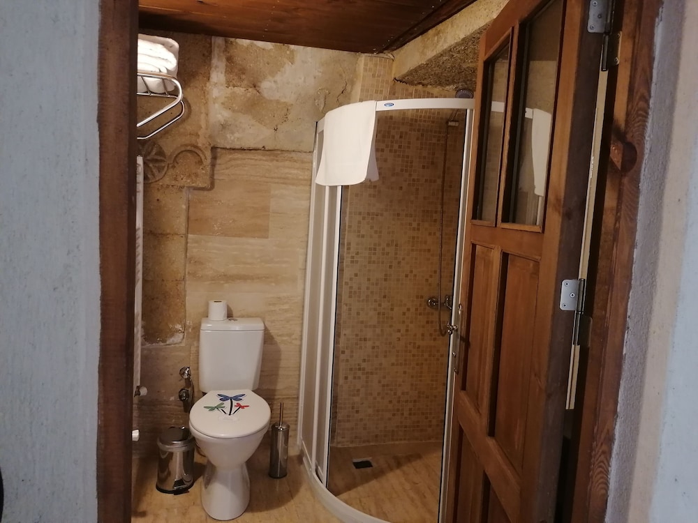 El Puente Cave Hotel 43/50