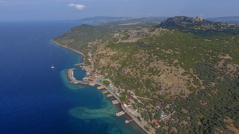 Assos Nazlihan Hotel 72/77
