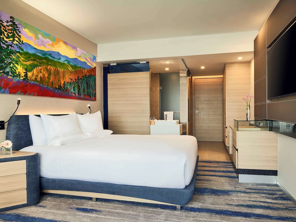 Novotel Hanoi Thai Ha 13/71