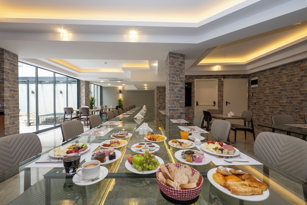 Hotel Ravi Istanbul 49/58